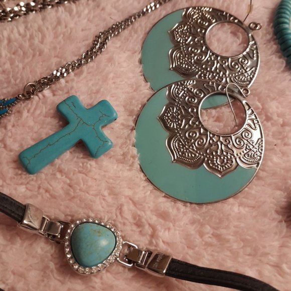 HUGE Turquoise costume jewelry BUNDLE/LOT - Picture 4 of 8